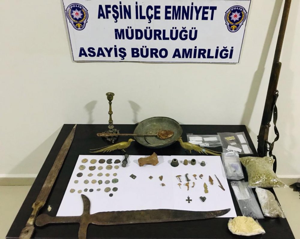 Uyuşturucu baskınında tarihi eser ele geçirildi: 1 gözaltı