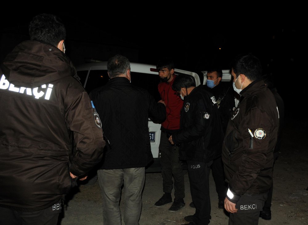 Kısıtlamayı ihlal eden iki şüpheli uyuşturucu ile yakalandı