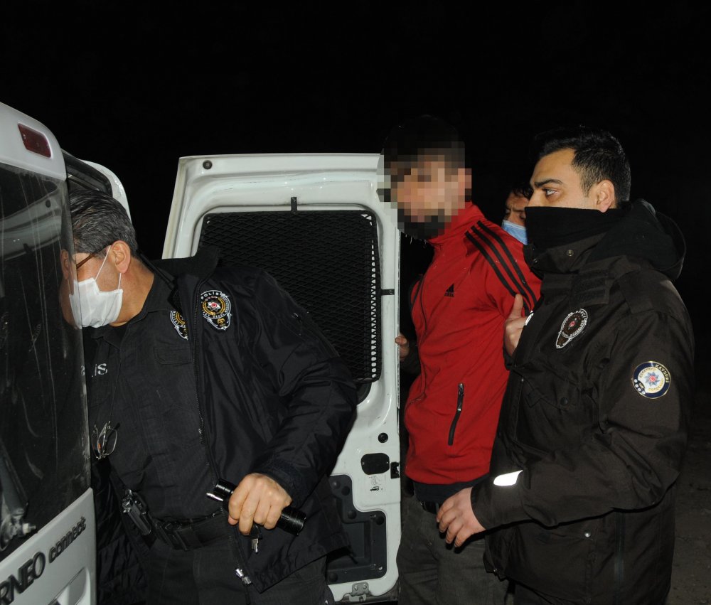 Kısıtlamayı ihlal eden iki şüpheli uyuşturucu ile yakalandı