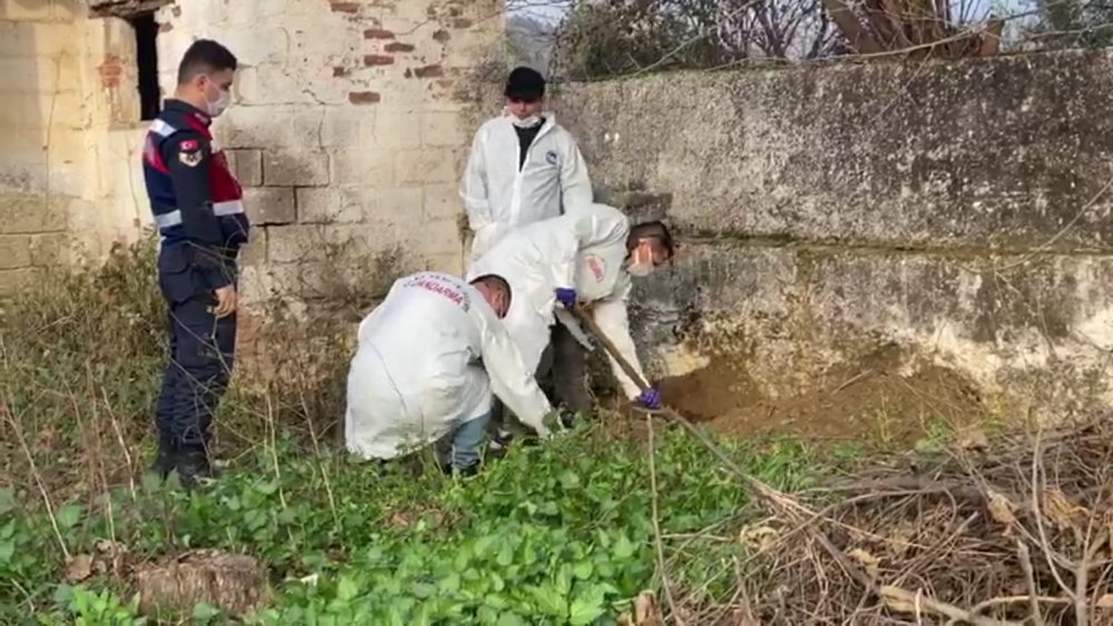Toprağı kazdı patlamamış havan mermisi buldu