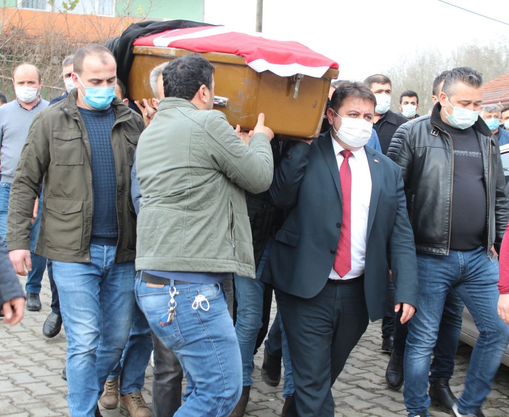 Vagonların arasında sıkışan maden işçisi hayatını kaybetti
