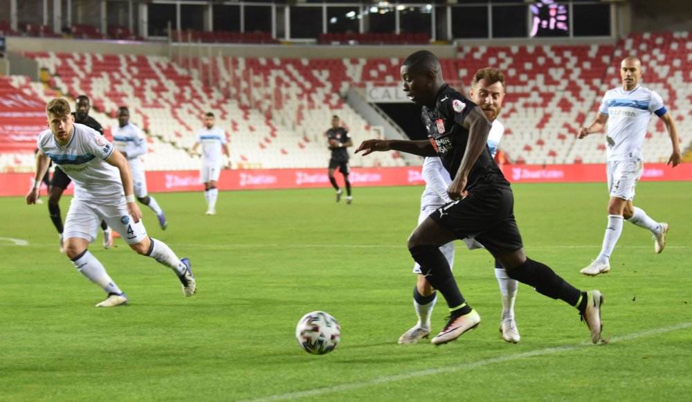 Demir Grup Sivasspor, ZTK'da çeyrek finale yükseldi