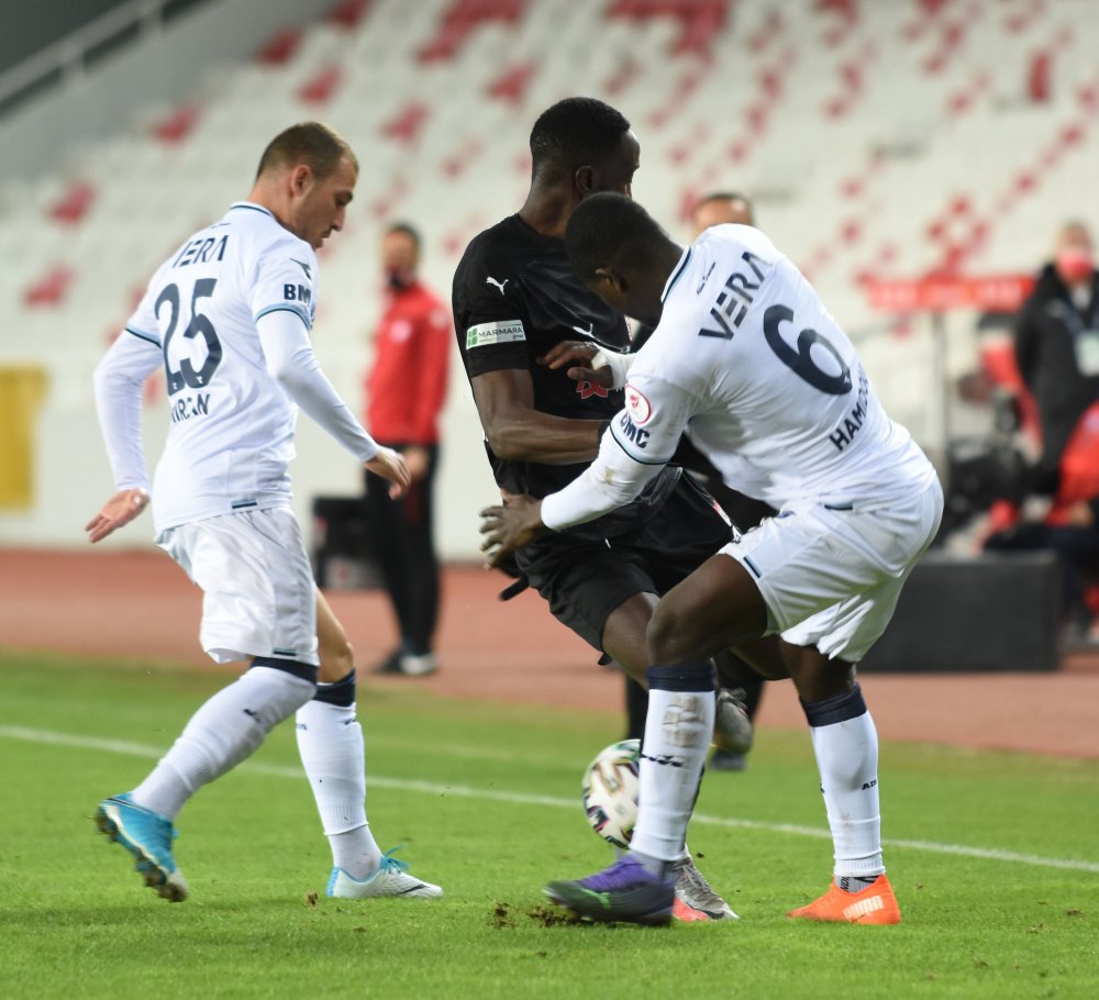 Demir Grup Sivasspor, ZTK'da çeyrek finale yükseldi