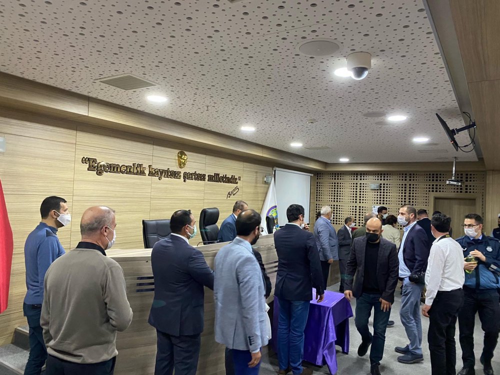 Menemen'de başkanvekilliği kura seçimi üçüncü kez ertelendi