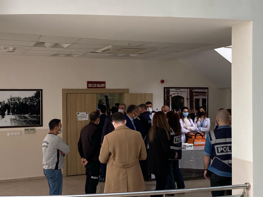 Menemen'de başkanvekilliği kura seçimi üçüncü kez ertelendi