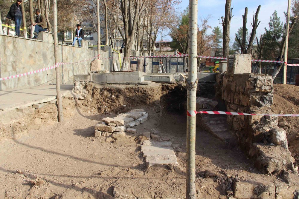 Sultan 1'inci Kılıçarslan ile kızı Saide Hatun'un mezarları, Diyarbakır'da bulundu