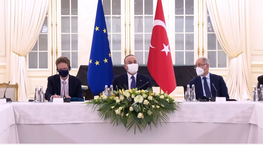 Bakan Çavuşoğlu: AB bize köstek değil, destek olmalı