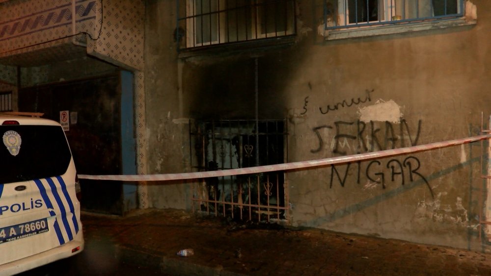 Esenler'de evde çıkan yangında 2 çocuk öldü