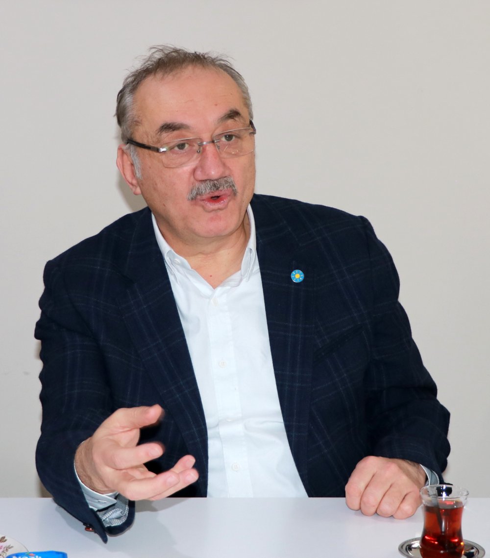 İYİ Partili Tatlıoğlu: "Bir seçime girdik, her partinin kendi Cumhurbaşkanı adayı vardı, Biz kazansaydık Türkiye'yi Meral Akşener, CHP kazansaydı Muharrem İnce yönetecekti"