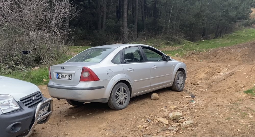 Kartal'da polis memuru ormanda ağır yaralı bulundu