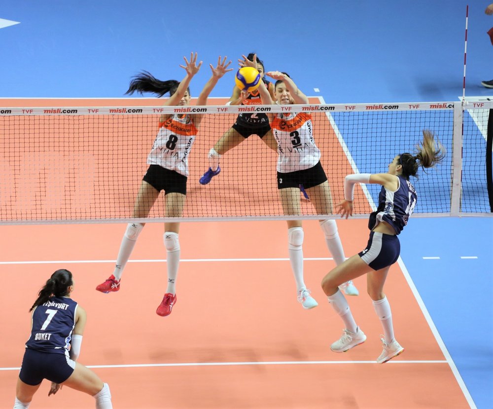 Sistem9 Yeşilyurt - Eczacıbaşı VitrA: 0-3