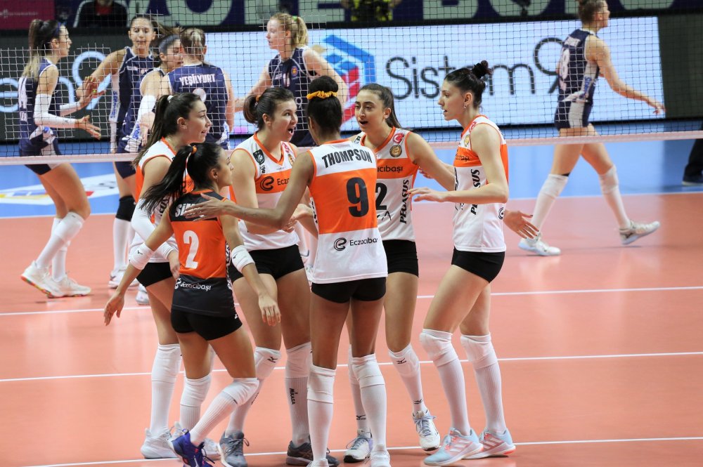 Sistem9 Yeşilyurt - Eczacıbaşı VitrA: 0-3