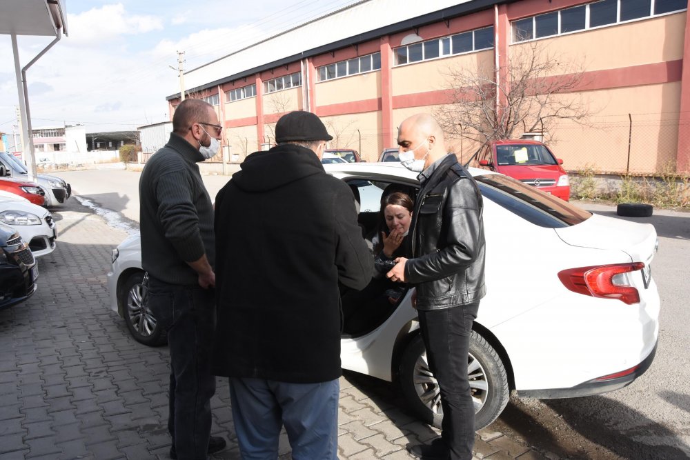 Tartıştığı eşini zorla götürdüğü iş yerine kilitledi