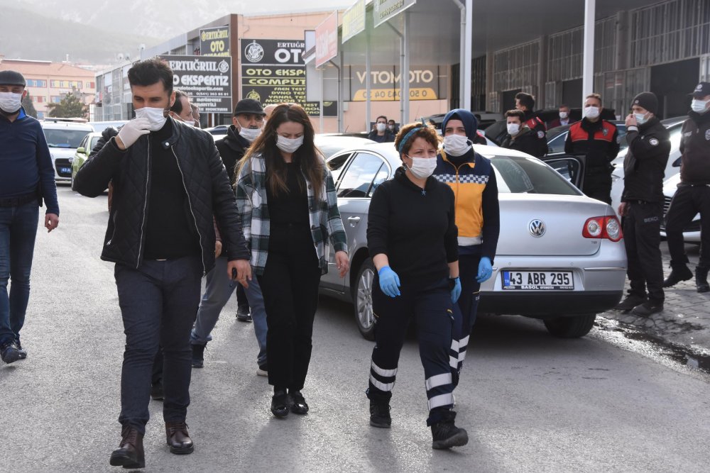 Tartıştığı eşini zorla götürdüğü iş yerine kilitledi
