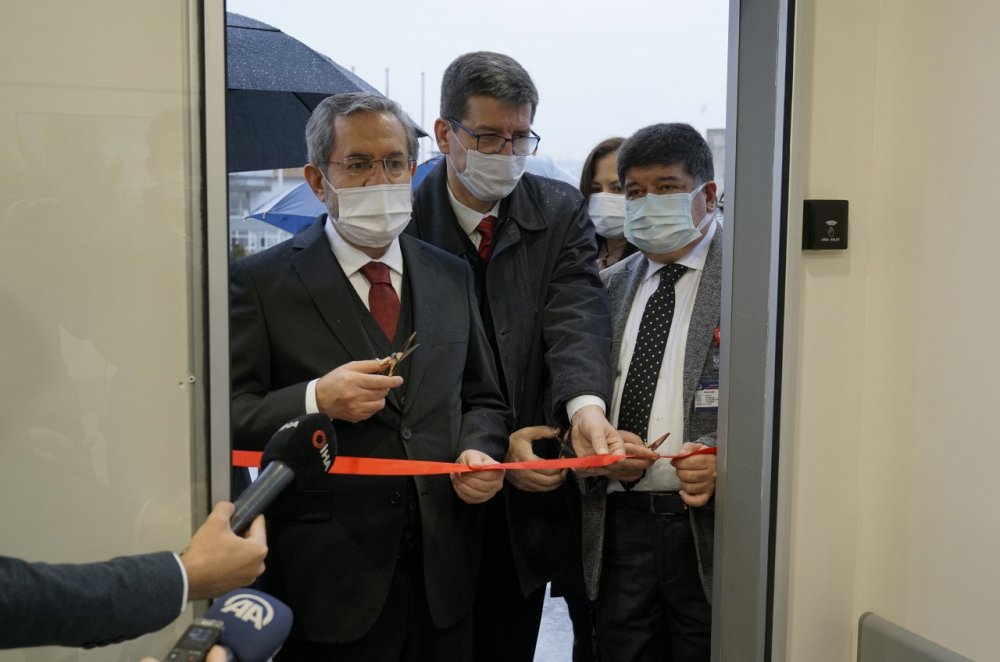 Türkiye'nin ilk 'Akıllı Covid 19 Test Merkezi' açıldı