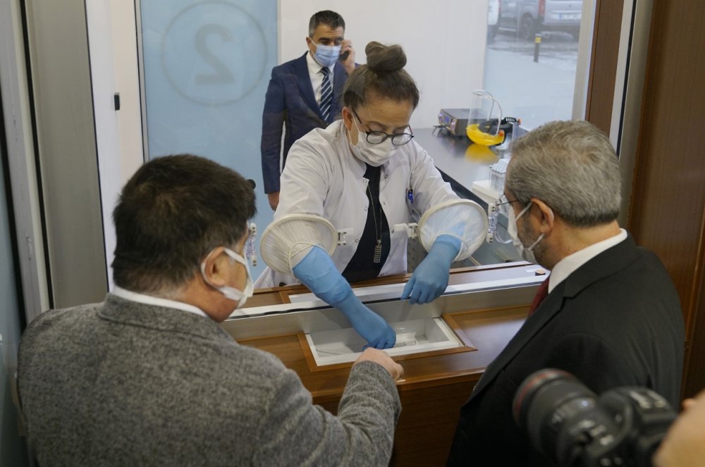 Türkiye'nin ilk 'Akıllı Covid 19 Test Merkezi' açıldı