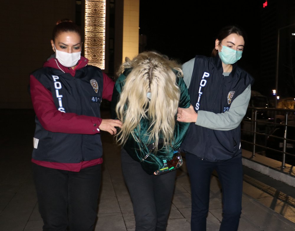 Ümitcan Uygun'a videoda uyuşturucu içiren firari kadın, İzmir'de gözaltına alındı