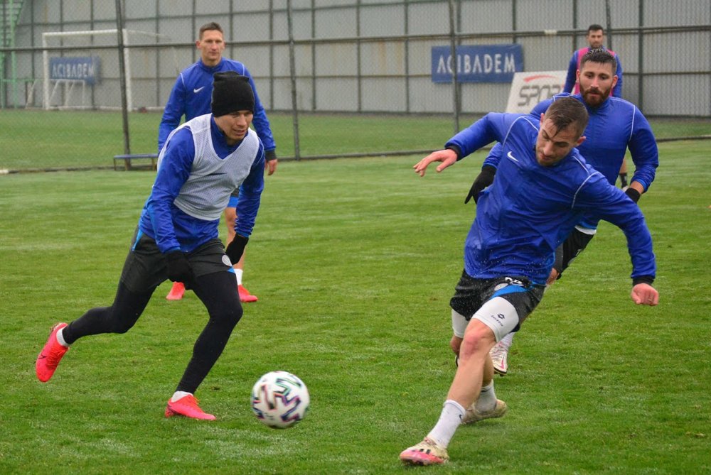 Çaykur Rizespor’da futbolcunun koronavirüs testi pozitif çıktı