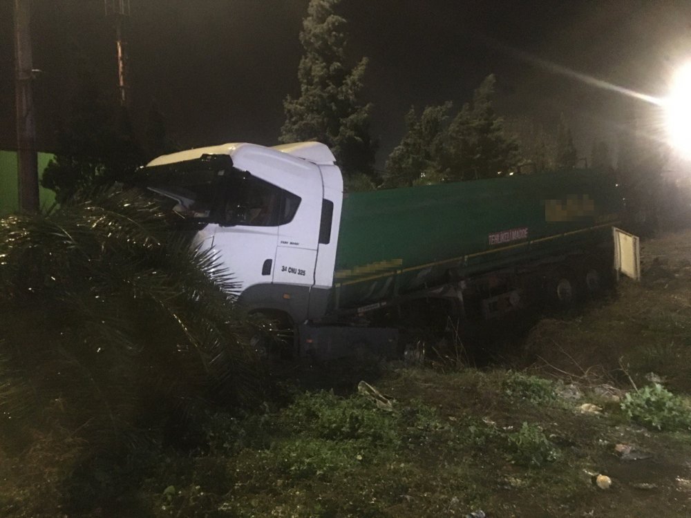 Direksiyon başında kalp krizi geçiren sürücü, kazada hayatını kaybetti