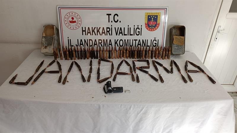 Hakkari'de PKK'ya ait uçaksavar mühimmatı ve roketatar ele geçirildi