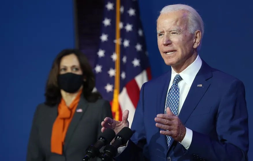 Joe Biden'dan Trump'ın azil sürecine ilişkin ilk açıklama: Meclis Trump'ı sorumlu tutmak için oyunu kullandı