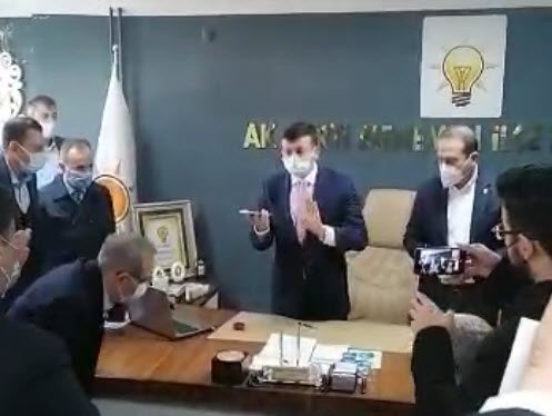 Cumhurbaşkanı Erdoğan'dan Menemen'e tebrik telefonunda;  MECLİSTEKİ DAĞILIMI SORDU