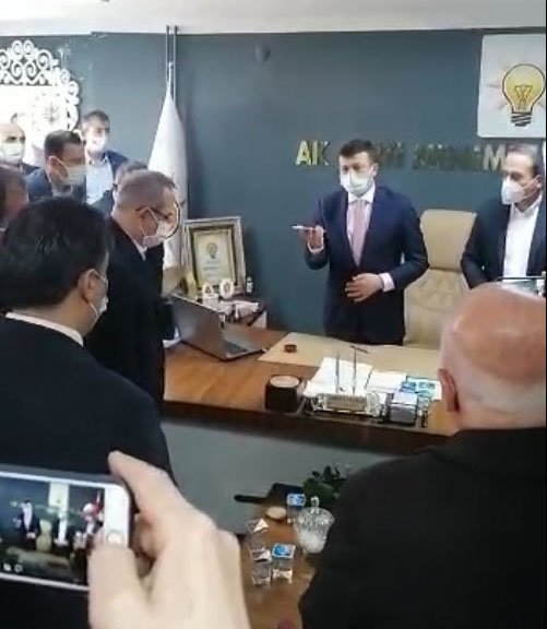 Cumhurbaşkanı Erdoğan'dan Menemen'e tebrik telefonunda;  MECLİSTEKİ DAĞILIMI SORDU