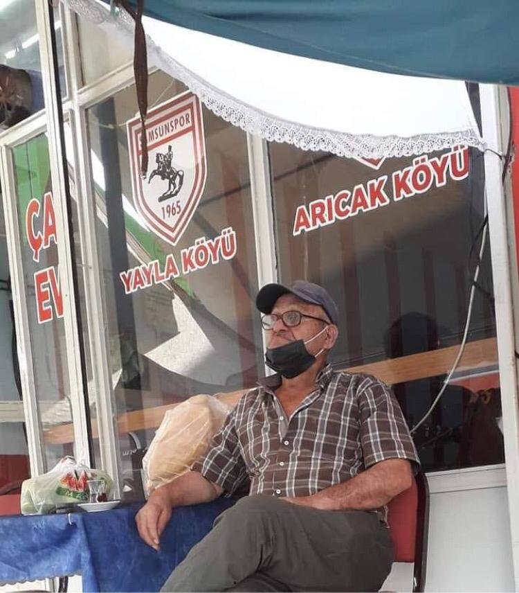 Devrilen traktörün altında kalan sürücü hayatını kaybetti
