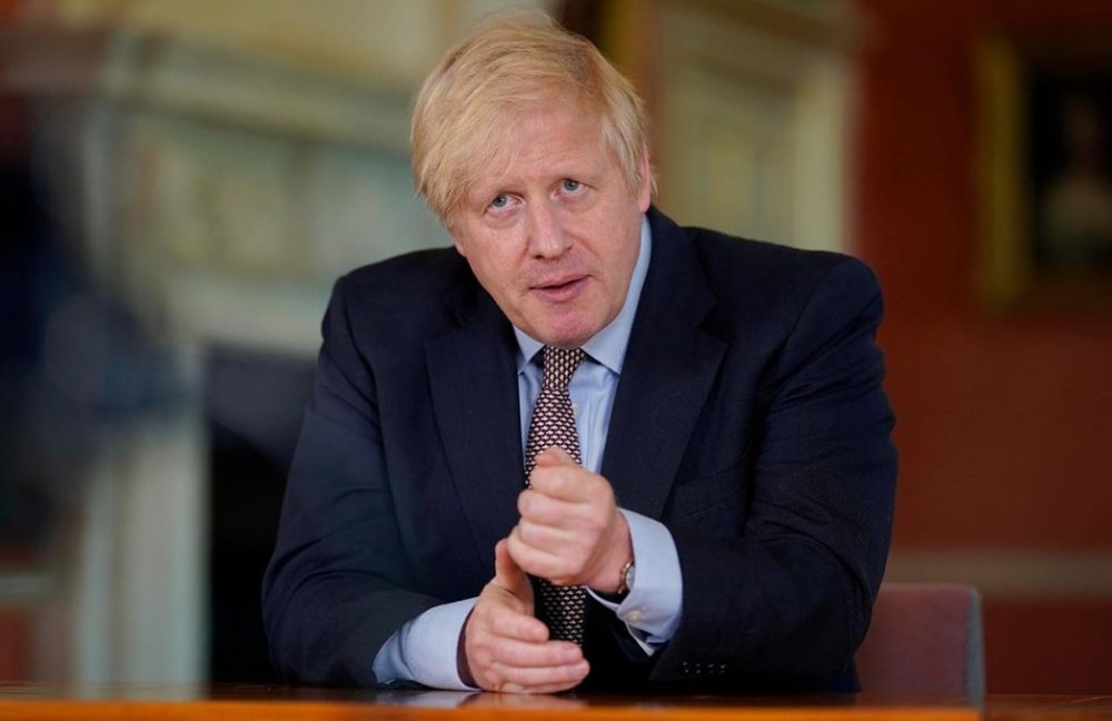 İngiltere Başbakanı Johnson: Tüm dünyaya seyahat koridorları kapanıyor