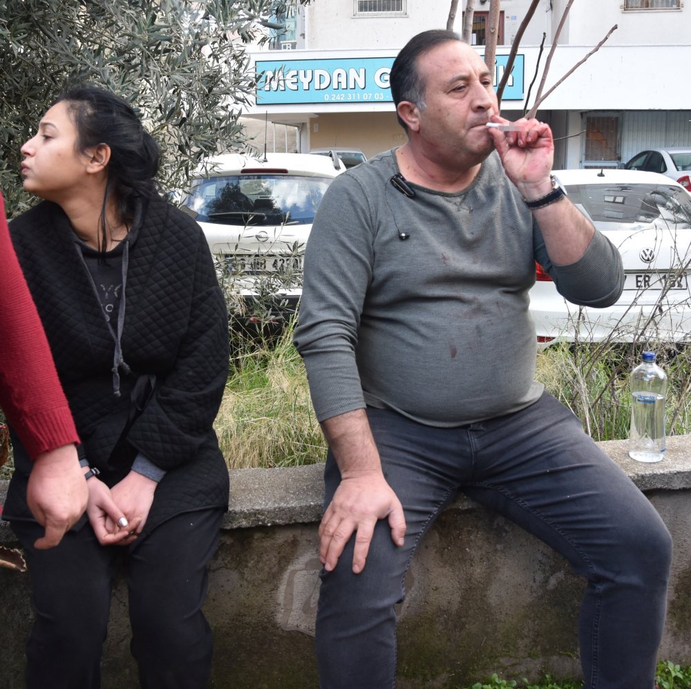 Kızını rehin alan damadını yaralayan baba adliyede