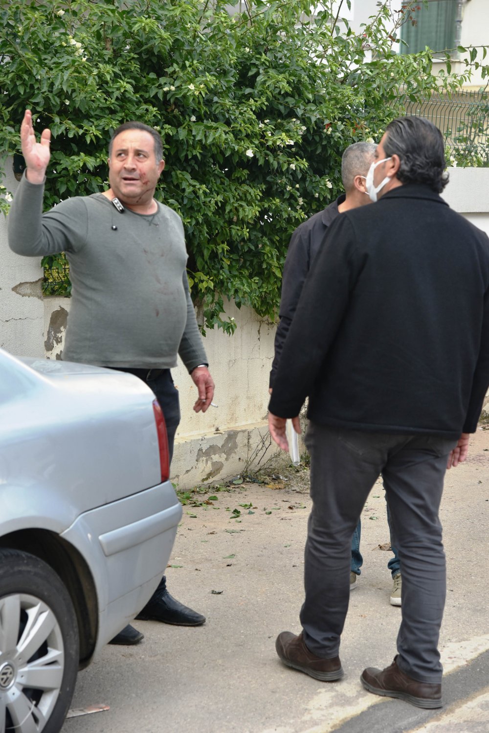Kızını rehin alan damadını yaralayan baba adliyede