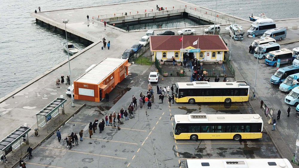 Toplu ulaşımda HES kodu kuyrukları havadan fotoğraflandı