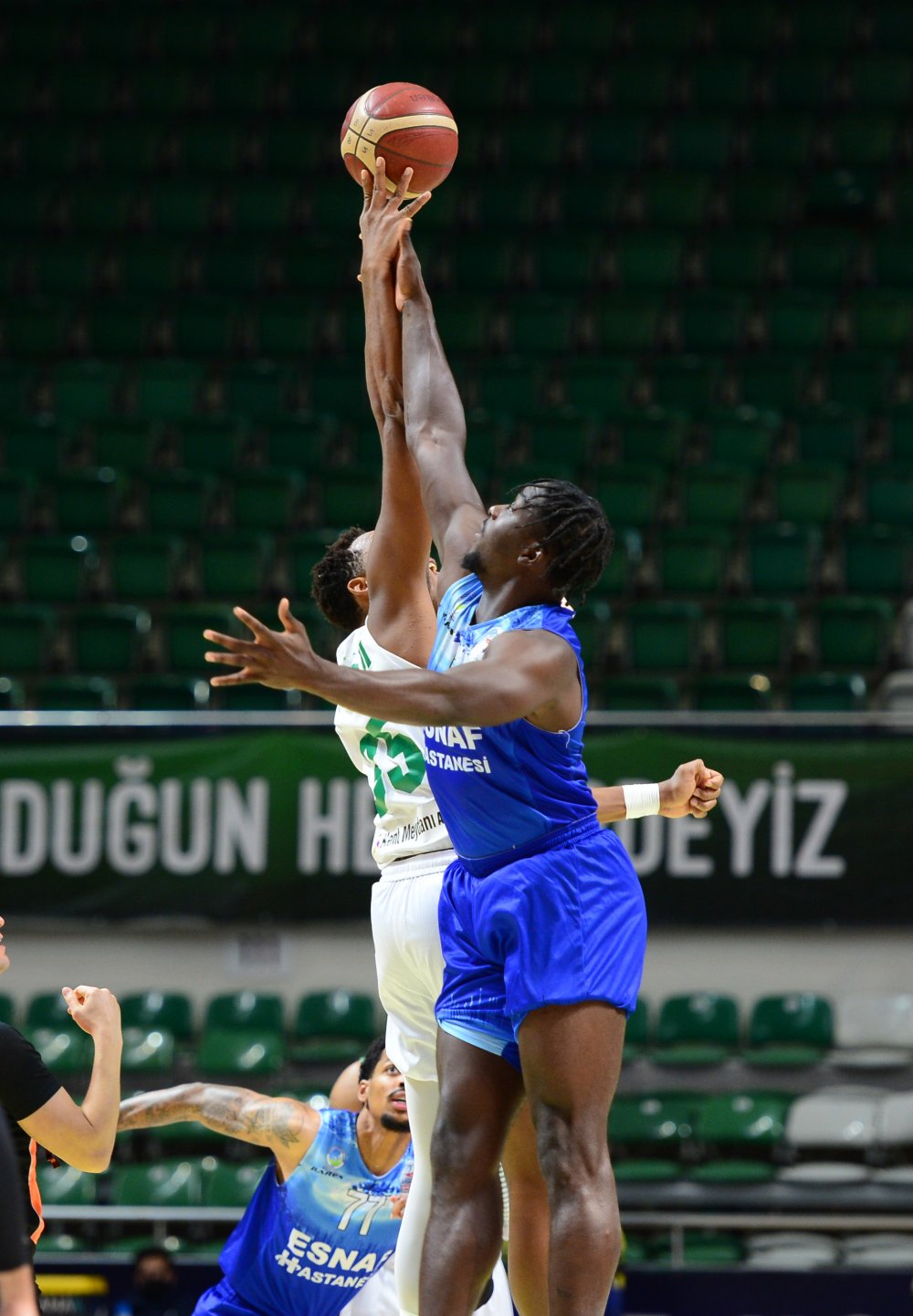 Frutti Extra Bursaspor - Lokman Hekim Fethiye Belediyespor: 89-84