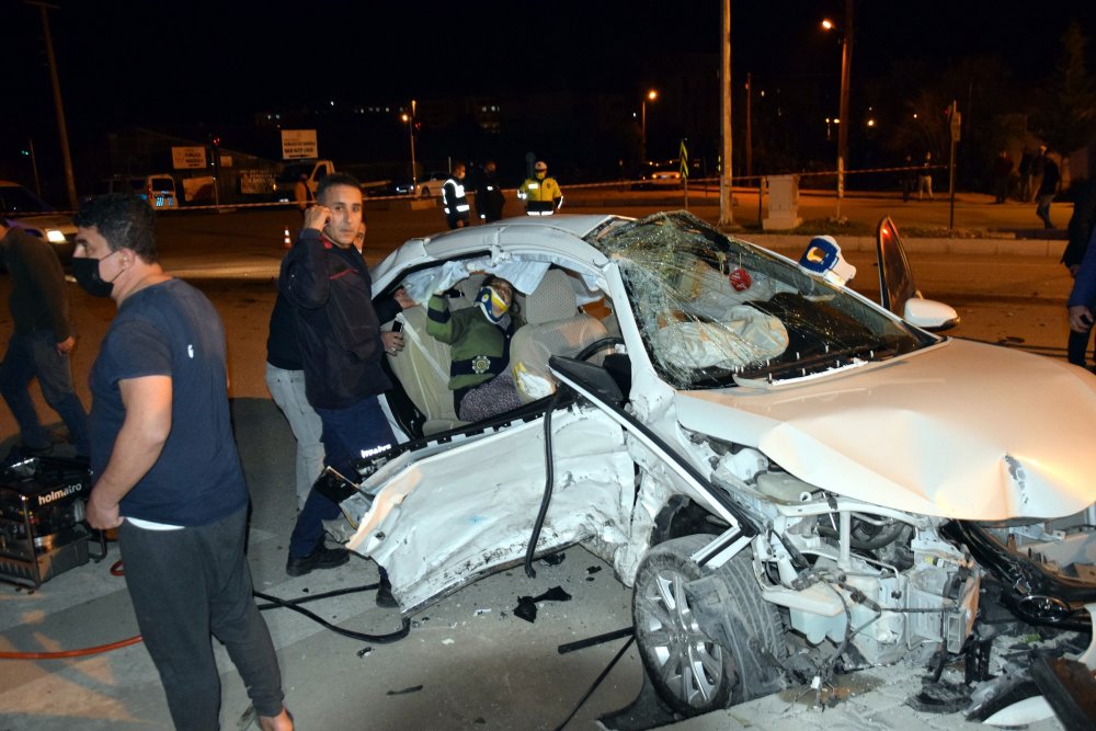 3 kişinin hayatını kaybettiğ kazanın yeni görüntüsü ortaya çıktı