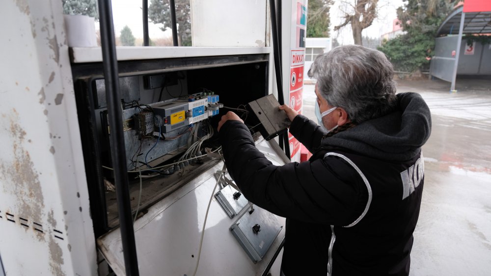 Akaryakıtta vergi kaçakçılarına 'Silici' operasyonunda, 7 istasyon sahibine gözaltı