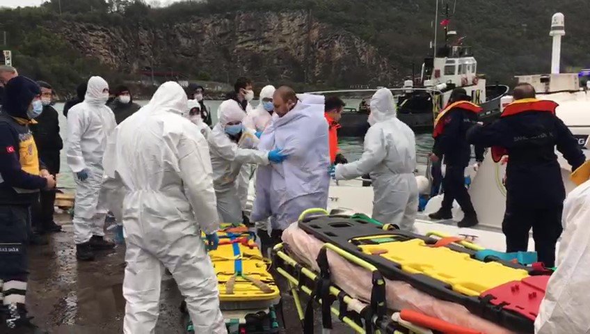 Bartın’da 12 personeli bulunan kuru yük gemisi battı