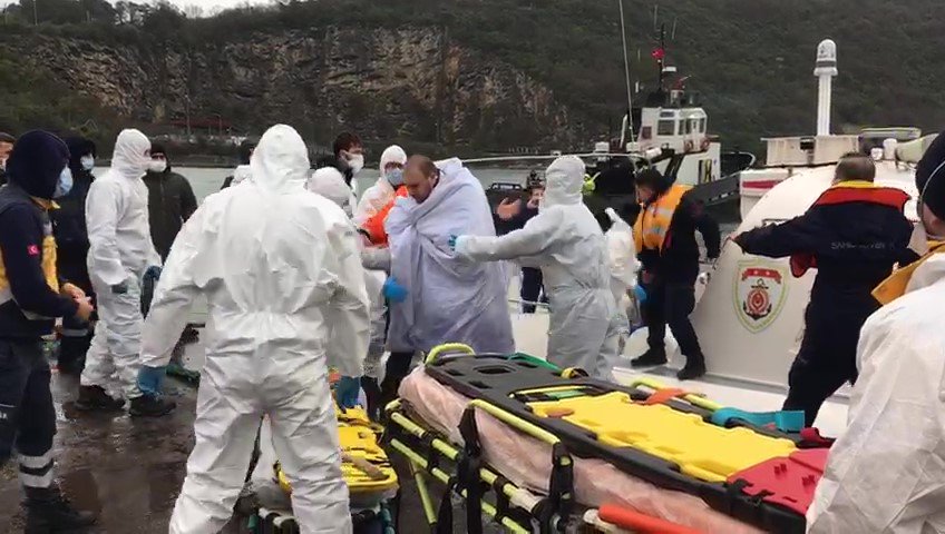 Bartın’da 12 personeli bulunan kuru yük gemisi battı