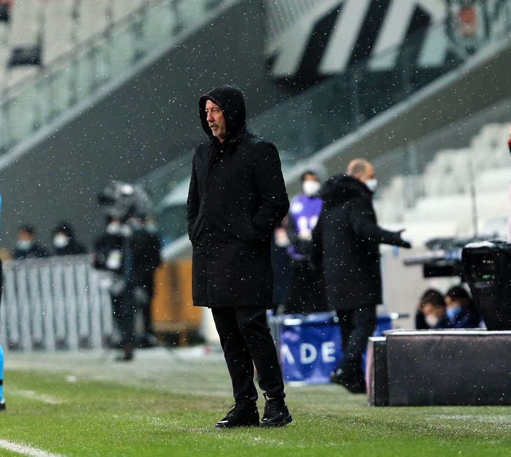 Beşiktaş - Galatasaray: 0-0 (İLK YARI)