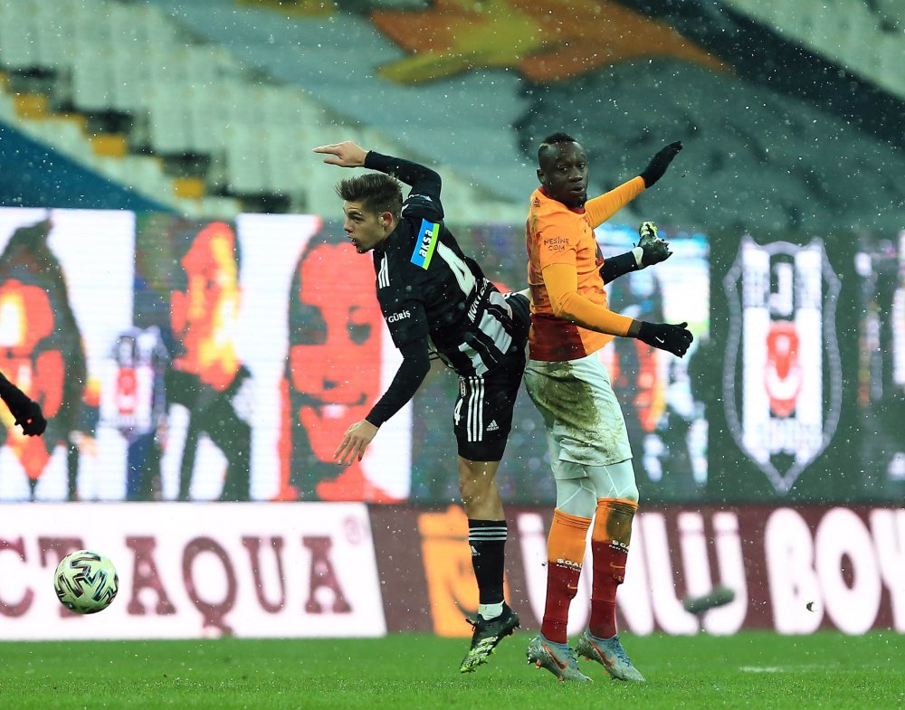 Beşiktaş - Galatasaray: 0-0 (İLK YARI)