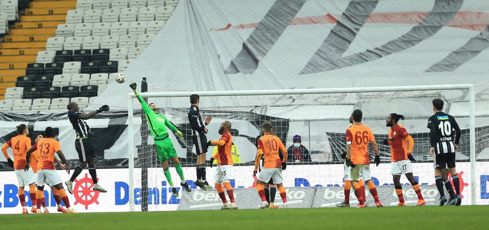 Beşiktaş - Galatasaray: 0-0 (İLK YARI)
