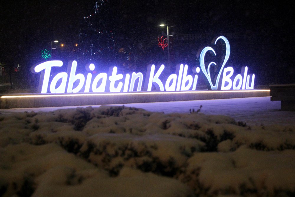 Bolu'da kar yağışı
