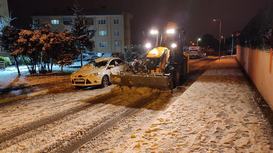 Çanakkale'de kar yağışı başladı