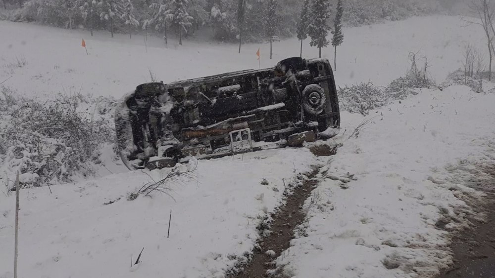 Çatalca’da ambulans devrildi