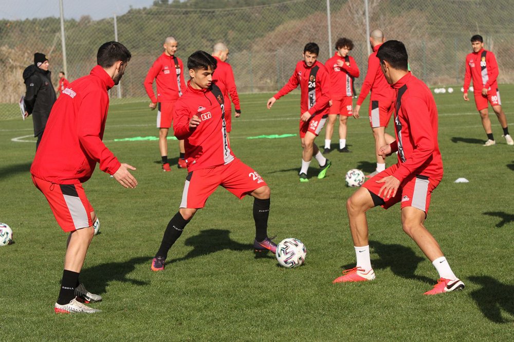 Eskişehirspor, Antalya kampını tamamladı