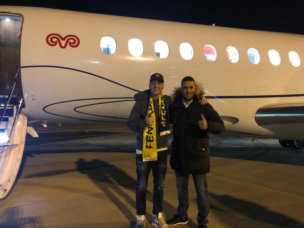 Fenerbahçe: Kulübümüz, transfer süreçlerini ilerletmek için Mesut Özil'i İstanbul'a getiriyor