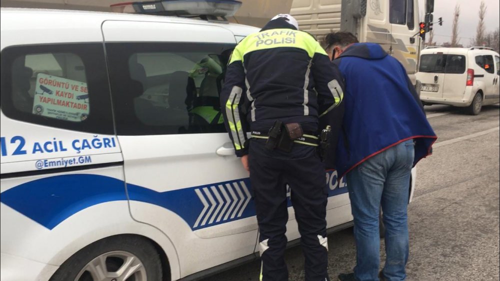 Kısıtlamada kovalamaca sonucu yakalanan sürücüye 12 bin TL ceza