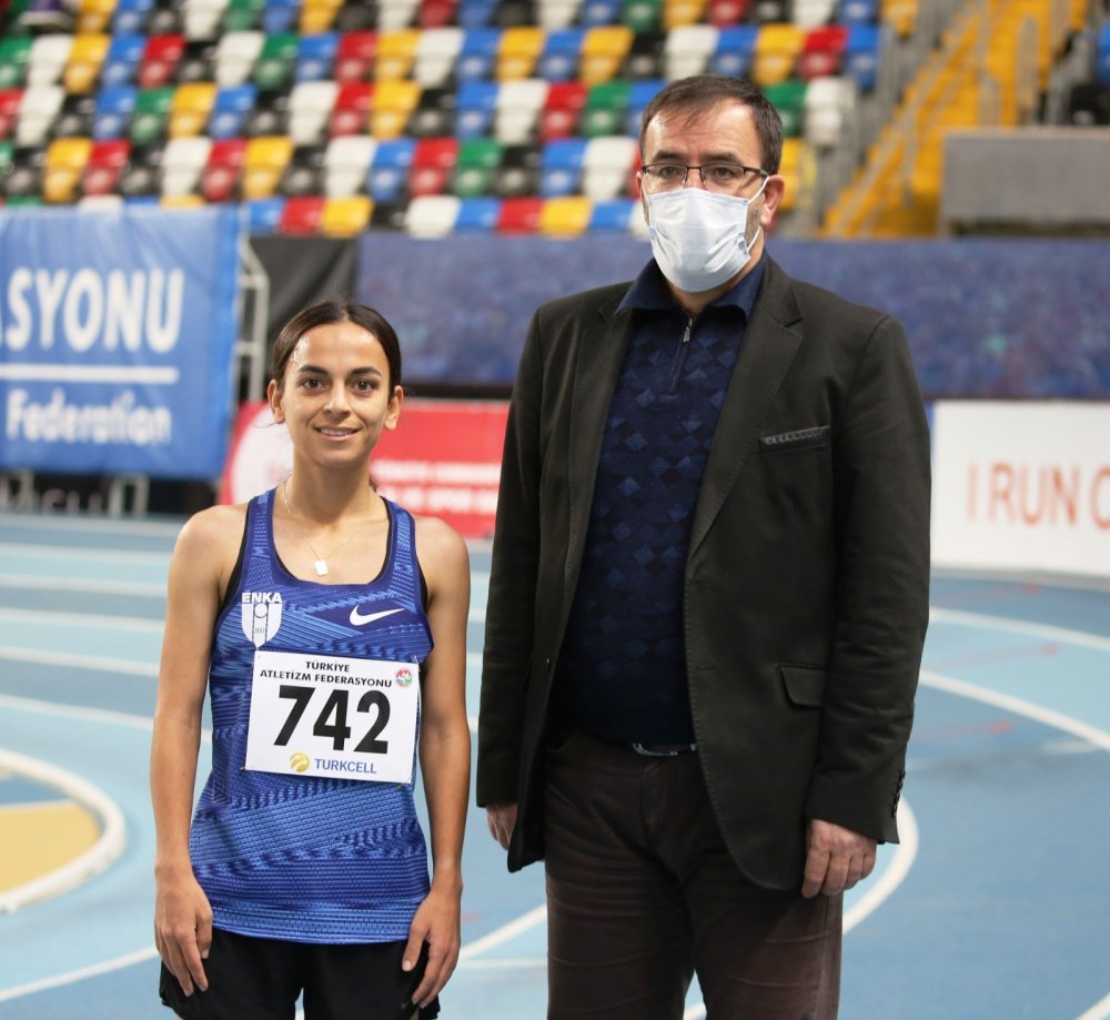 Milli atlet Ayşe Tekdal’dan tarihi rekor