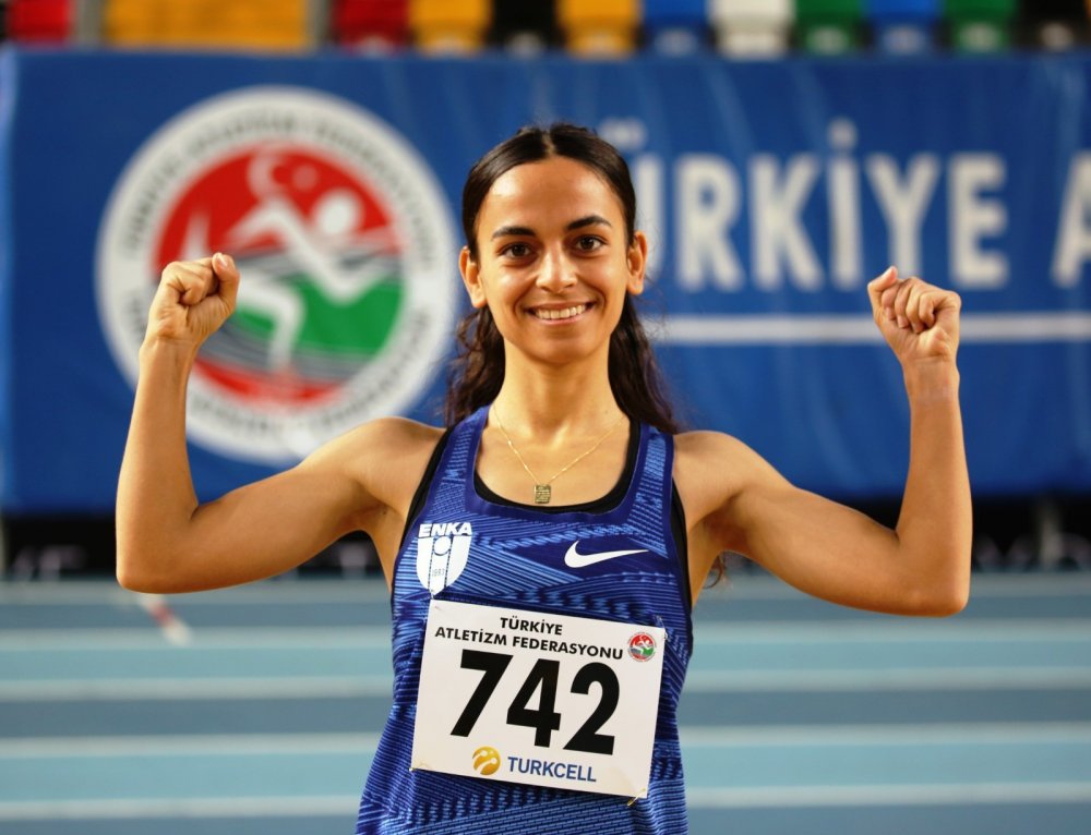 Milli atlet Ayşe Tekdal’dan tarihi rekor