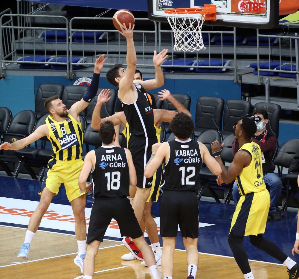 Pota derbisinde kazanan Beşiktaş