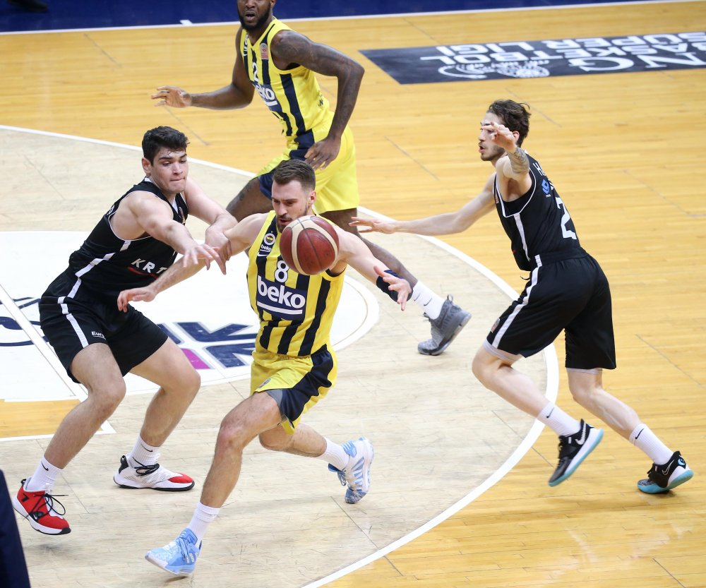 Pota derbisinde kazanan Beşiktaş